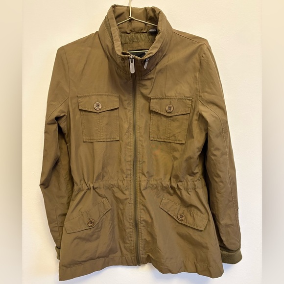 Bench Jackets & Blazers - Bench Women's olive green Utility Jacket, Sz M. Great condition.